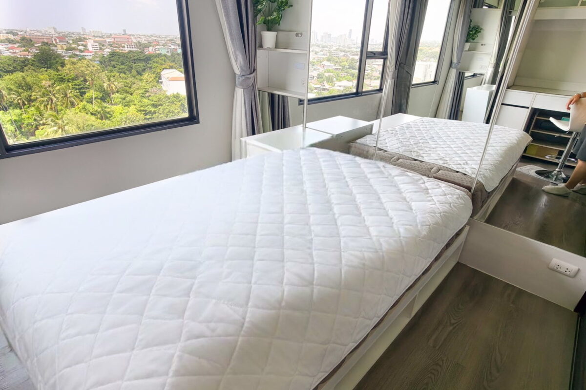 ห้องนอนรับแสงธรรมชาติ Aspire Sathorn-Taksin